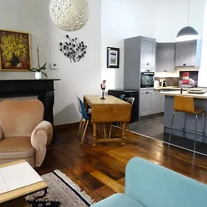 Du Cygne Apartment