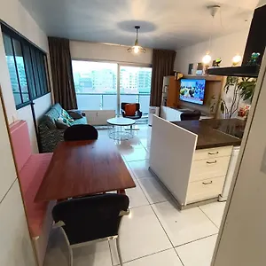Apartment Centre 13 Quai Godefroid Kurth Pour 2 Pers A 25 Min Gare Guillemins, Liege
